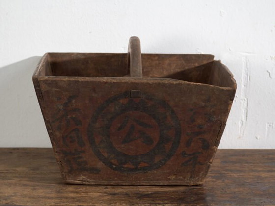 Antique Chinese painted wood basket – China, circa 1900 – Decorative Objects (photo 31 of 39)