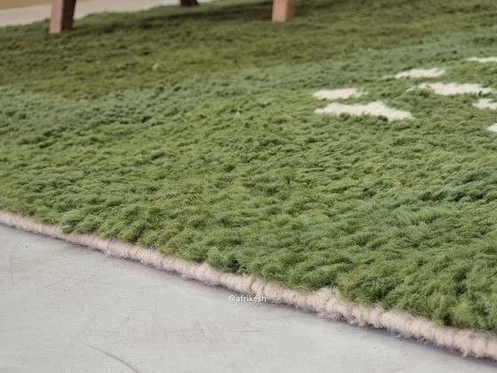 Image 1 of Berber rug in natural wool, handwoven using traditional methods, 1.5/2.5 m