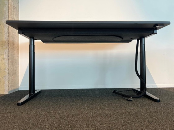 Image 1 of Bureau assis-debout Vitra Tyde 2