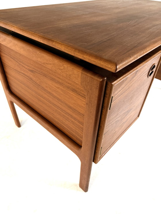 Image 1 of Vintage teakhouten vrijstaand bureau, Arne Vodder ‘60