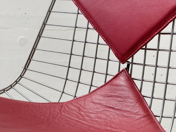 Image 1 of Deux fauteuils modèle Bikini de Vitra en cuir rouge, années 1980