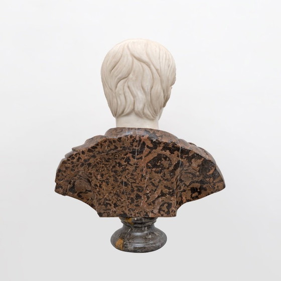 Image 1 of Busto policromo in marmo di un imperatore romano, XX secolo.