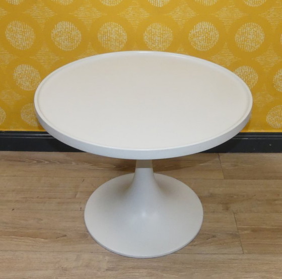 Image 1 of Table tulipe années 60-70, table club, table basse, 64/50 cm, table d'appoint, base tulipe, blanc, rétro, vintage, Häfele