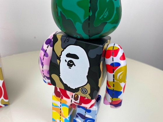 Image 1 of Bearbrick BAPE A BATHING APE 28. Jubiläum 04 CAMO #4 400% MEDICOM Toys