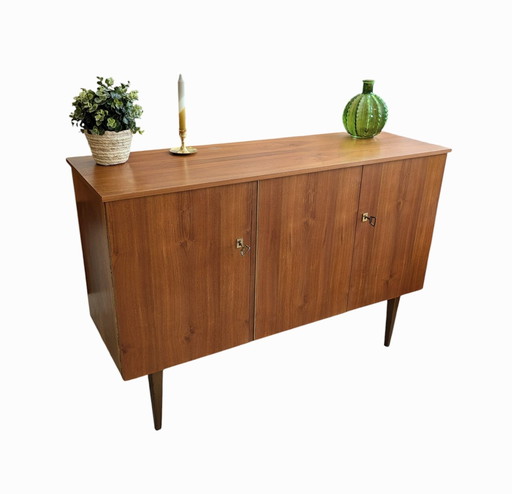 Vintage-Teakholzschrank aus der Mitte des 20. Jahrhunderts