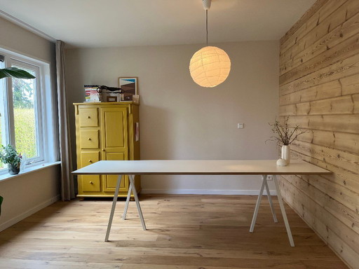 Tavolino HAY Loop bianco