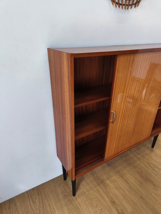 Modernistische boekenkast, 1970 – Boekenkasten, Wood (photo 7 of 24)