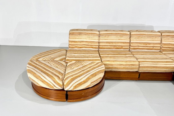 Can Can modulaire bank van Luciano Frigerio voor Frigerio Di Desio - jaren 60 – Modulaire banken, Textile (photo 4 of 11)