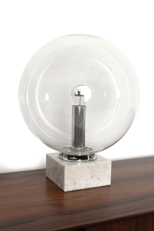 Lampada da tavolo a globo Erco modello 3480