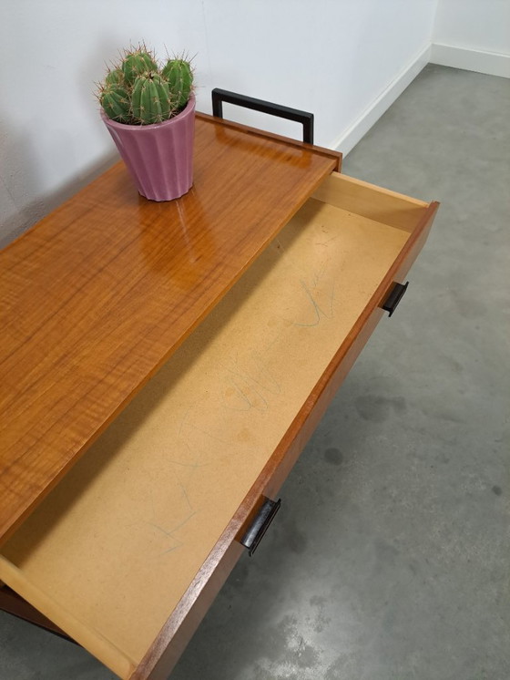 Image 1 of Zapatero de teca con patas de metal negro, nº 2