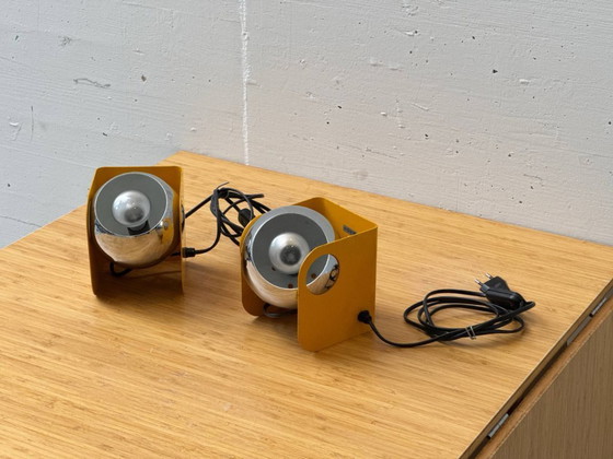 Image 1 of Set di 2 lampade a globo in stile Space Age, color ocra e cromo, anni '70.