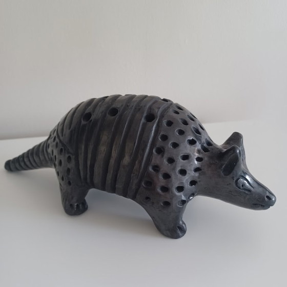 Image 1 of "Vintage Mexican ceramics - signed Dona Rosa armadillo - barro negro - Oaxaca"