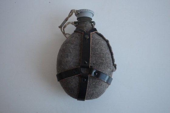 Image 1 of Bottiglia dell'esercito retrò ČSLA, 1980 circa