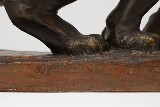 Image 1 of Grande statua in terracotta patinata raffigurante un leone, firmata Richard Aurili (1834–1914), Italia