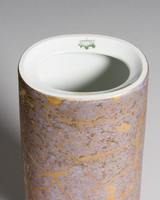 Image 1 of Helmut Drexler per Rosenthal - Gruppo scultoreo di cinque vasi in porcellana - Serie Goldfeuer in grigio lilla e oro