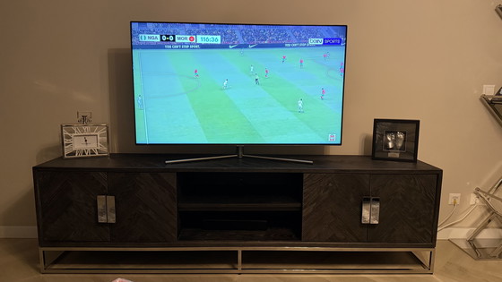 Image 1 of Richmond Interiors TV-dressoir Blackbone – zilver