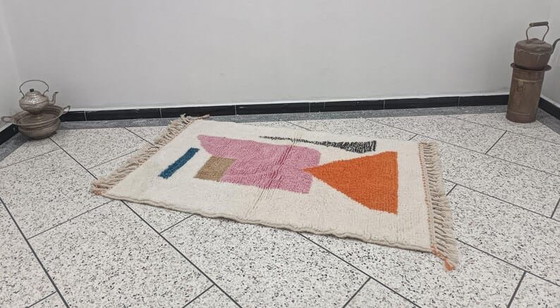 Image 1 of Beni Ouraine Berber rug, handwoven using traditional techniques, size 150/250 cm