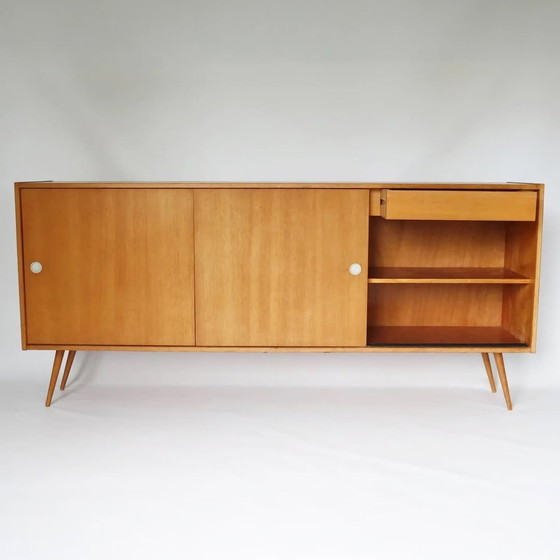 Image 1 of Vintage Oak Sideboard TV Furniture Lowboard