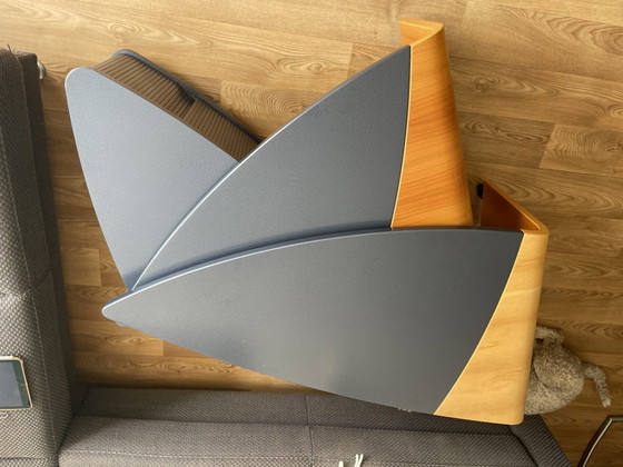 Leolux Coffee Table – Plastic, Wood (photo 4 of 5)