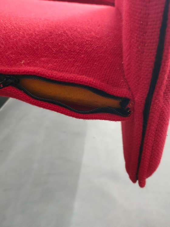 Image 1 of Banc de salle d'attente vintage unique avec revêtement rouge