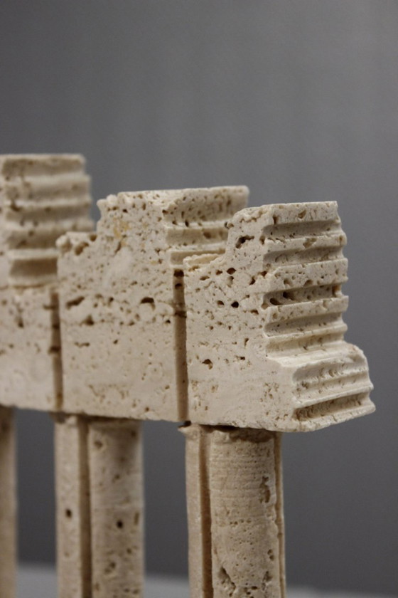 Image 1 of Sculpture vintage ruines acropole en travertin Italie 1970s