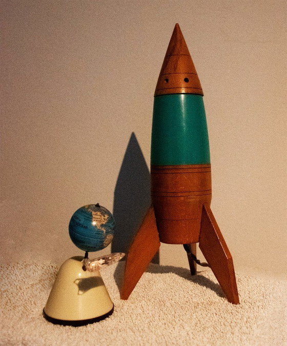 Image 1 of Lampada vintage a forma di razzo spaziale, anni '60
