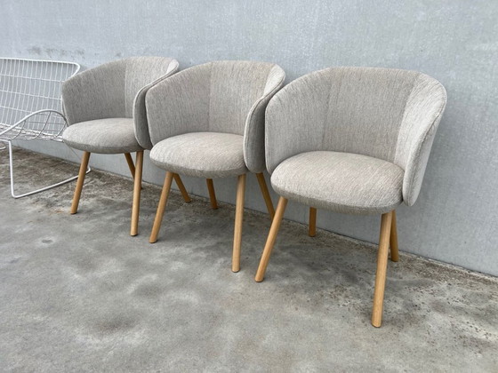 Image 1 of 3x Vitra Mikado chairs