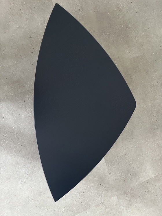 Image 1 of Leolux bijzettafel