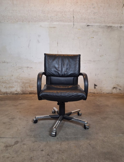 Vitra Black Leather Office Chair with Chrome Base (Vintage)