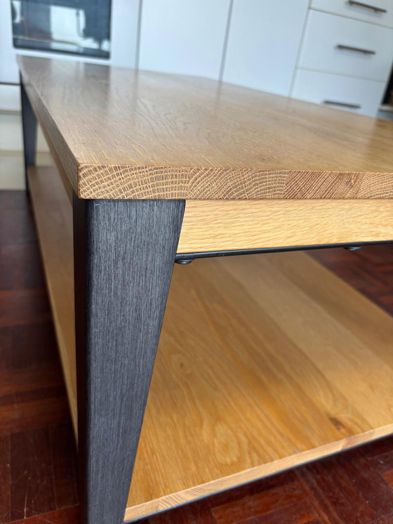 Image 1 of Couchtisch im Industriestil aus massiver Eiche aus der Manhattan-Kollektion von ZAGO