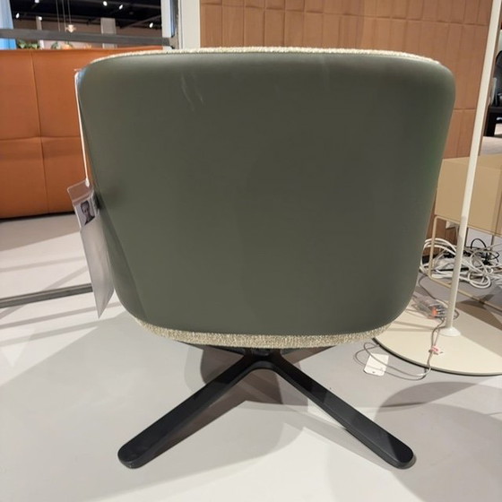 Image 1 of Montis Back me Up lounge fauteuil