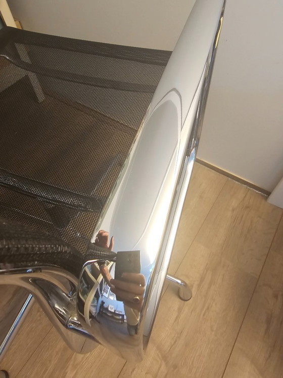 Vitra Eames Chair EA 103 Netweave – Swivel chairs, Chrome (photo 3 of 5)
