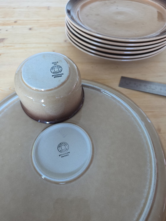 Image 1 of Assiettes et plats en grès Hoganäs