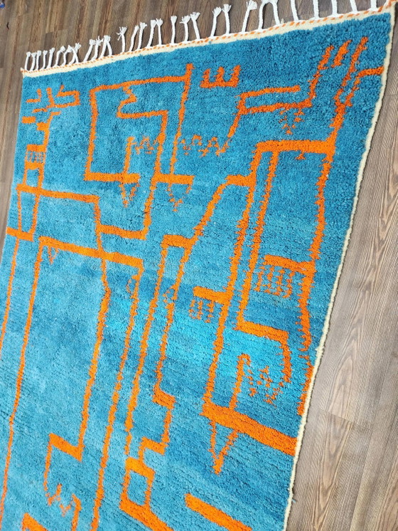 Großer marokkanischer Teppich aus Naturwolle, Maße 250x150 cm, handgefertigt. – Teppiche & Läufer, Wool (photo 9 of 20)