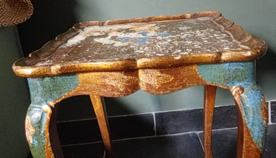 Image 1 of Antieke florentijnse bijzettafel