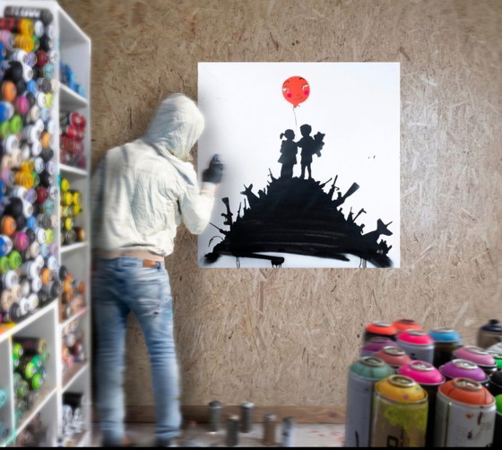 Image 1 of Utopia – Kids on Guns Hill with balloon