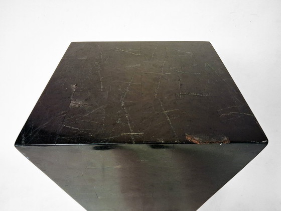 Decoratieve zuil bijzettafel "Zigzag" – Metal, Vintage (photo 10 of 13)
