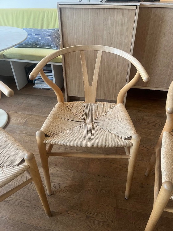 Image 1 of 4 x Carl Hansen & Son CH24 Wishbone stoel Classic Natural gezeept beuken
