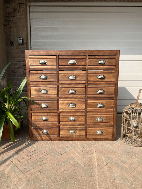 Image 1 of Botiquín antiguo - Cómoda de roble