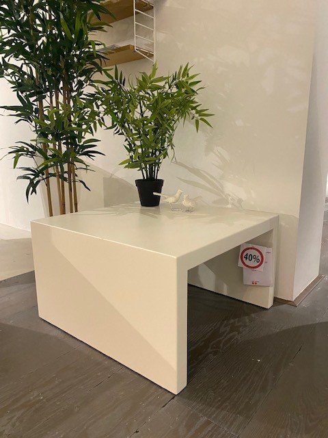 Image 1 of Table d'appoint Arco Encore