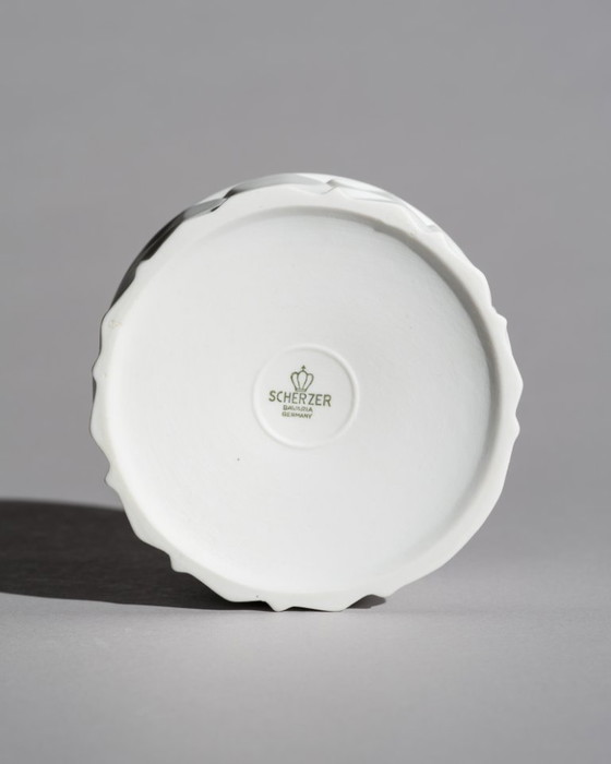 Image 1 of Retro Scherzer Werner Uhl Design Biskuitporzellan Flaschenvase Op-Art Relief TRIO