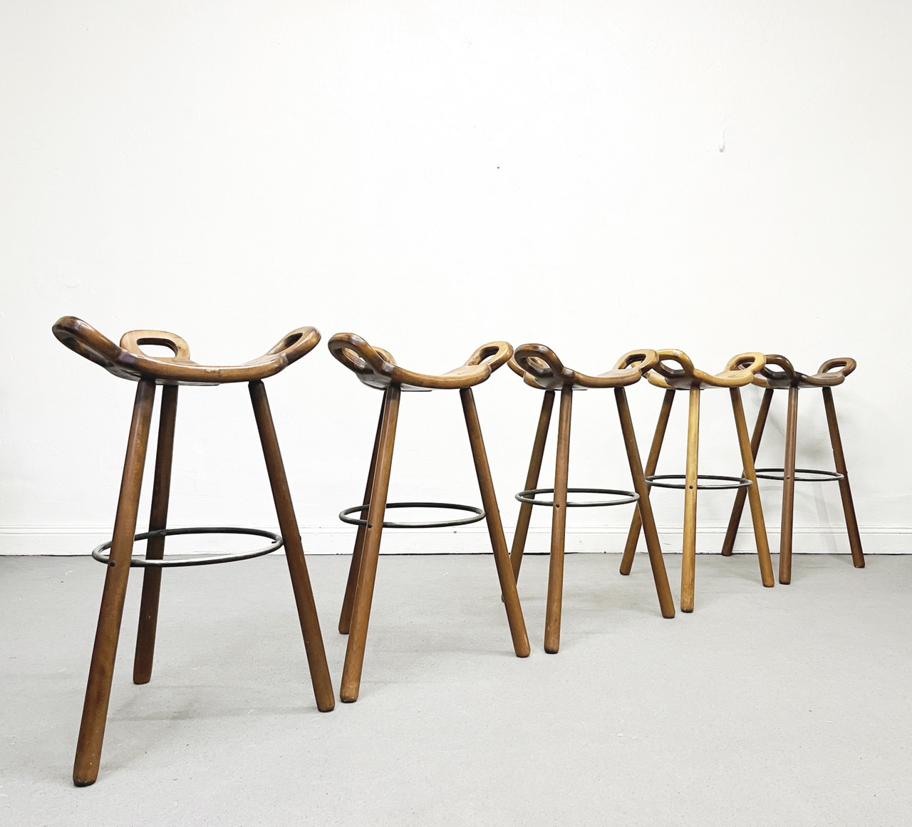 1/12 Juego de taburetes de bar Brutalist Marbella Barhocker Sergio Rodrigues