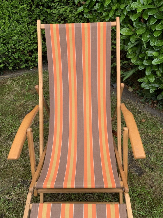 Image 1 of Vintage beach chair with footstool