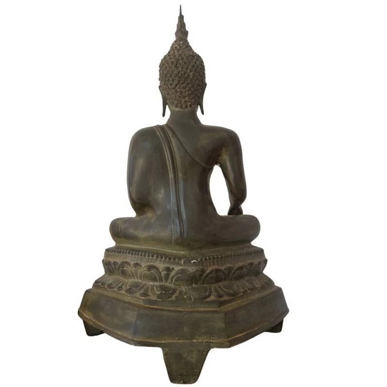 Gran estatua de Buda sentado en bronce – Tailandia, ca. 1500–1650 (Lote 161) – Esculturas, Bronze, Gold (photo 5 of 24)