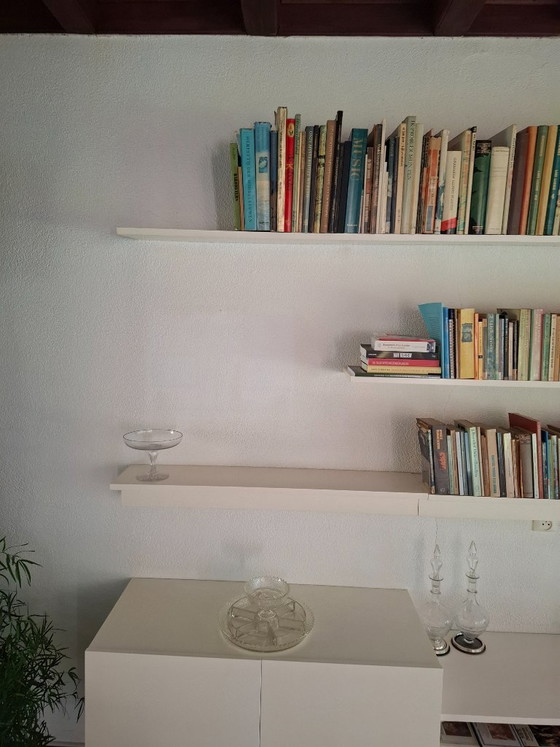 Vintage 1970 white Wall cabinet – Other (photo 4 of 9)
