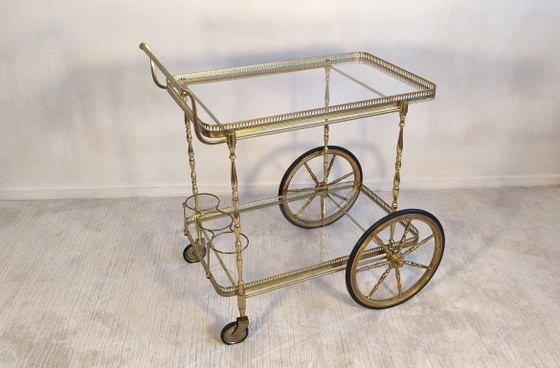 Image 1 of 😍✨ Prachtige serveerwagen op wielen van messing en glas van Maison Baguès - Hollywood Regency, jaren 50 ✨😍
