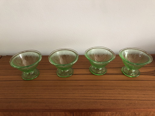 4 Coupes Glass Ice Cream Coupes Uranium Glass Anna-Green Glass
