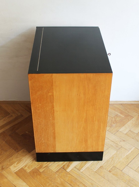 Image 1 of Coiffeuse moderniste des années 1950 avec miroir réglable caché