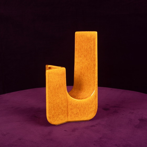 Sculptural Amber Ceramic Space Age Vase, Italy 1970 (photo 17 of 20)