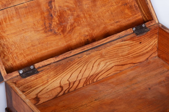 Portagioie Biedermeier restaurato, in frassino, acero, abete rosso e noce, di fabbricazione ceca, risalente (photo 10 of 16)